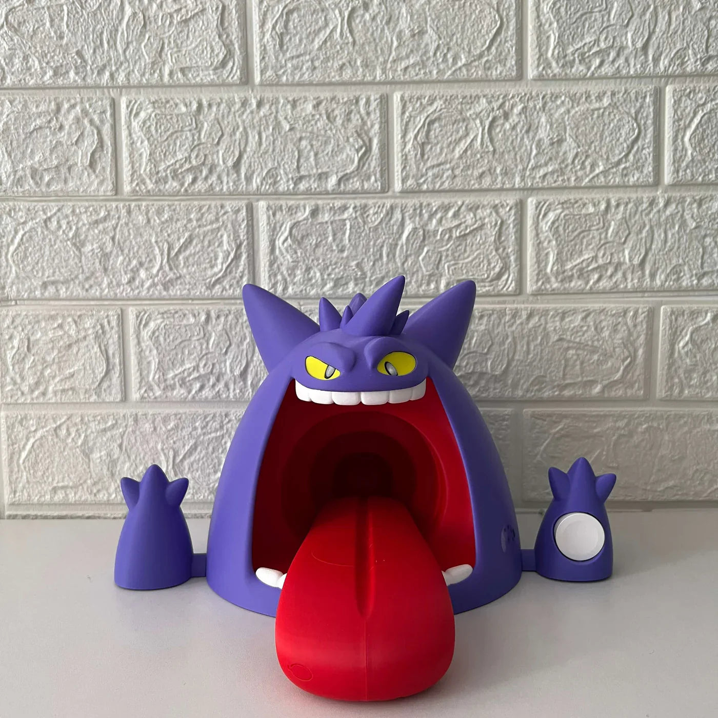 Gengar Wireless Charger – 3D Printed Pokémon-Inspired Charging Dock with Glowing LED